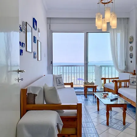 Korali Seaview Apartment, Perea 아파트 *