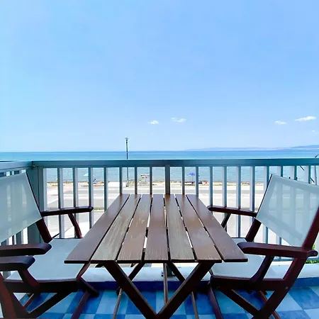 아파트 Korali Seaview Apartment, Perea *
