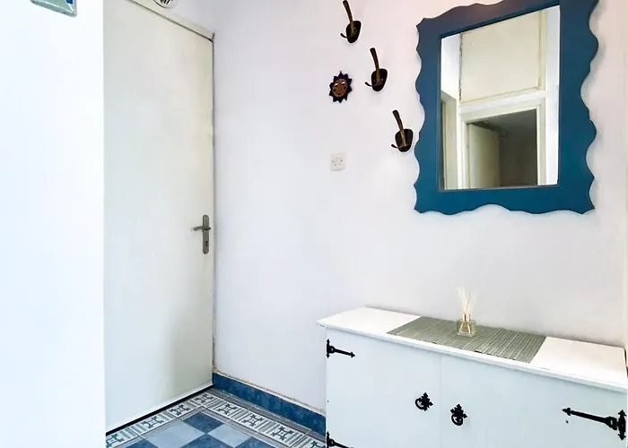 Korali Seaview Apartment, Perea * Peraía
