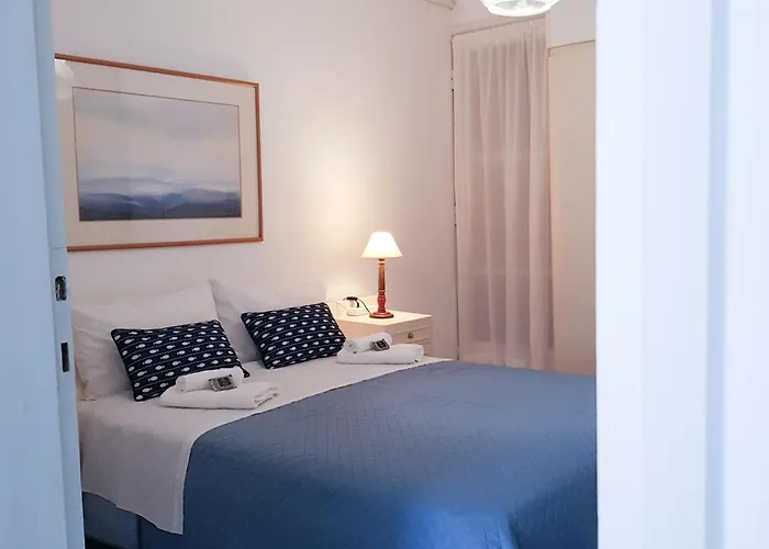Korali Seaview Apartment, Perea شقة