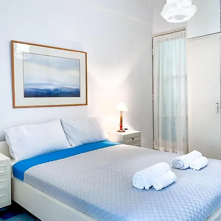 Korali Seaview Apartment, Perea Переа