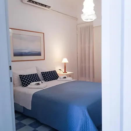 Korali Seaview Apartment, Perea Апартаменты