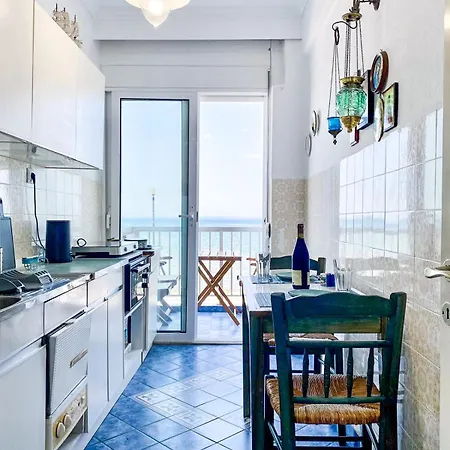 Korali Seaview Apartment, Perea Peraía